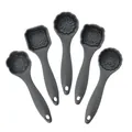 Set di 5 stampi grigi per mooncake con vari motivi floreali e scritta Doppia Felicità - Set da 5 Pezzi / Grigio scuro