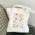 Stilvolle weiße Canvas-Tragetasche mit einem lebhaften botanischen Wildblumen-Printmuster - Bunte Gemischte Blumen Stil(STD318-M) / 1 Stück