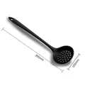 Écumoire en silicone noire avec manche extra long de 395 mm et tête de 105 mm de large - Écumoire Noire (Long Manche)