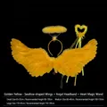 Set di ali d'angelo in piume gialle con aureola e bacchetta a cuore per travestimenti - Set Ali Cerchietto Bacchetta / Taglia S / Giallo Oro