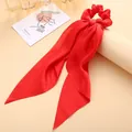 Premium μεταξένιο κόκκινο σατέν scrunchie με μακριές κορδέλες για το styling των μαλλιών - Σατέν Λαστιχάκι Κορδέλα / Κόκκινο