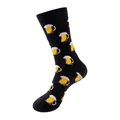 Divertidos calcetines negros con estampado de jarras de cerveza para hombres y mujeres - No. 885 Cerveza Negra