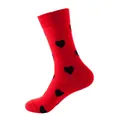 Elegantes calcetines de algodón rojo con un clásico patrón de corazón negro a diario - No. 194 Corazones Rojos y Negros