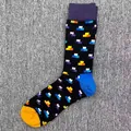 Herren-Baumwollsocken mit buntem geometrischem Backsteinmuster auf schwarzem Hintergrund - Einheitsgröße / Schwarz Mehrfarbige Geometrische Würfel