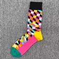 Bunte Baumwoll-Crew-Socken für Herren mit lebhaftem 3D-Geometrie-Würfelmuster-Design - Einheitsgröße / Mehrfarbig 3D Geometrisch (25)