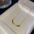 Collier pierres multicolores avec pendentif lettre H dans son coffret - Style Lettre H