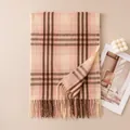 Elegante sjaal met ruitpatroon in roze en beige, zachte wintersjaal met franjes - 70*200cm / Roze Ruit