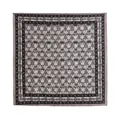 Sciarpa in seta in stile retrò Old Money con un intricato motivo ornamentale monocromatico - 65*65cm / Cardo Paisley Grigio