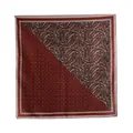 Elegante sciarpa quadrata bordeaux con motivi classici paisley e pois in finitura setosa - Borgogna