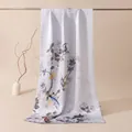 Elegante sciarpa di seta in stile New Chinese con stampa di fiori e uccelli su scialle pashmina - Doppia Gazza Grigio Argento / 53x192cm