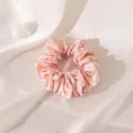 Elegante coletero de seda de mora rosa con brillo suave para el cuidado del cabello - Rosa Loto