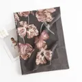 Elegant vintage floral print shawl in soft faux cashmere for autumn and winter warmth - 180x65cm / Black