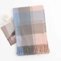 Süßer karierter Winterschal aus Kaschmirimitat in Rosa, Blau und Grau mit Quasten - 62*200cm / Rosa Blau Karo