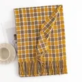 Mosterdgele en bruine geruite winter sjaal met decoratieve franje kwastjes details - Mosterdgele Hahnentritt-stijl met Franjes (FH23-5494-5)