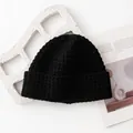 Gorro de punto negro minimalista de 100 % algodón y lana con textura de patrón de cuadros - 29cm Ancho * 22cm Alto / Negro