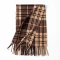 Winter cashmere-feel plaid scarf in beige and brown with elegant fringe details - 68*200cm / Beige & Brown Plaid