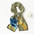 Elegante pañuelo de seda de imitación pata de gallo verde con rosa azul y rayas amarillas - Rayado Floral Verde Amarillo (FH22-5075-3) / 14x150cm