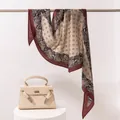 Elegant burgundy and beige silk wool scarf with vintage floral patterns for a luxury look - 134x41cm / Beige