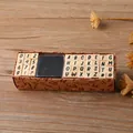Coffret de 40 tampons en bois alphabet et chiffres avec un encreur noir pour loisirs. - Style Manuscrit