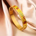 Elegante brazalete esmaltado bañado en oro con flores rojas y hojas verdes vibrantes - Ancho de 10mm / Rojo Amarillo Verde Pétalo Geométrico (SZ723)