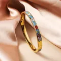 Elegante brazalete de esmalte chapado en oro de 18K con motivos florales sobre seda rosa - 6mm de Ancho / Rojo Blanco Azul Flores Coloridas (SZ731)