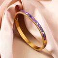 Elegante brazalete de esmalte chapado en oro de 18K con motivos florales para mujer - 6mm de Ancho / Púrpura Floral Geométrico (SZ715)