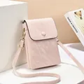Elegant pink marbled texture crossbody phone bag with stylish gold-tone hardware - 14*3*19cm / Pink
