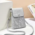 Elegante zilveren getextureerde verticale crossbody telefoontas voor dames met flap - 14*3*19cm / Zilverijs