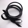 Braccialetti minimalisti in silicone nero con un fiocco di nastro decorativo per donna - Nero
