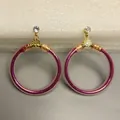 Roze glitter jelly oorringen met goudkleurig boommotief en fonkelend strass-steentje. - Bordeauxrood