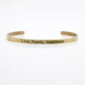 Roségoldener Edelstahl-Armreif mit Gravur Love Family Happiness für Damen und Herren. - Liebe Familie Glück Zitat