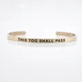 Roségoldenes Edelstahl-Armreif mit der Gravur 'This Too Shall Pass' Zitat - THIS TOO SHALL PASS Zitat