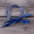 Élégant ensemble de joncs en silicone pailletés à trois couches avec ruban bleu - Ensemble à 3 couches / Bleu