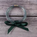 Bracelet jonc en silicone vert à paillettes avec un nœud en ruban satin vert - Ensemble à 3 couches / Vert Foncé