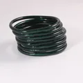 Stilvolles Set mit neun dunkelgrünen, durchscheinenden Jelly Bangles aus flexiblem PVC - 9er Set / Dunkelgrün