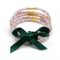 Set di 5 braccialetti jelly con glitter a stella colorati e fiocco verde scuro - Set a 5 Strati (JB618) / Motivo a Stella (Colore Nastro Intercambiabile)