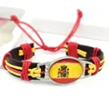 Bracciale in pelle intrecciata con bandiera spagnola e cordini in cera rossi e gialli. - Stile Spagna