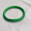 Bracelet jonc bouddhiste en silicone vert vibrant de 9mm d'épaisseur pour un look tendance - Vert