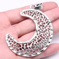 Großer antik silberner filigraner Mondsichelanhänger für Schmuck, handgehalten. - Nur Anhänger (Ohne Kette) / Antiksilber