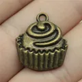 Antique bronze cupcake pendant charm in zinc alloy for DIY jewelry - Cupcake Style (W12-H16) / Antique Bronze (A12213)