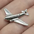 Colgante de avión en plata antigua para la fabricación de joyas DIY y accesorios de artesanía - Forma de Avión (B11509) / Paquete de 10 / Plata antigua