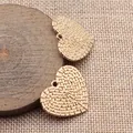 Goldener herzförmiger DIY-Legierungsanhänger mit feiner Webstruktur, Größe 28x25mm. - 1 Stück / KC Gold