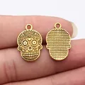 Colgantes de calavera de aleación de oro vintage con textura de flores para joyería DIY - Estilo Corazón (D15375) / Paquete de 10 / Oro antiguo