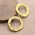 Coppia di ciondoli ad anello tondo irregolare martellato oro per gioielli fai-da-te - Connettore ad Anello Martellato / Oro antico