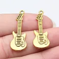 Gitarrenanhänger aus antikgoldfarbenem Metall für die DIY-Schmuckherstellung Zubehör - Gitarrenform (D10898) / Altgold