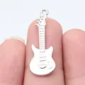Kleiner silberner E-Gitarren-Charm-Anhänger für DIY-Halsketten und Armbänder Schmuck - Weißes K