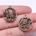 Antiker Bronze-Wolf-Mond-Anhänger für DIY-Schmuckherstellung in der Größe 22x22mm - Wolf Mond Form (A13462) / Antike Bronze