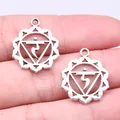 Antique silver chakra yoga pendant charms made of zinc alloy for DIY jewelry making - Chakra Vishuddha Symbol (B16382) / Antique Silver
