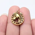 Antique gold-tone metal horseshoe and horse head pendant charm for DIY jewelry making - D10958 / Antique Gold