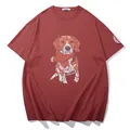 T-shirt da uomo oversize bordeaux con stampa grafica stilizzata di un cane cartone - 2XL / Top / Rosso ciliegia
